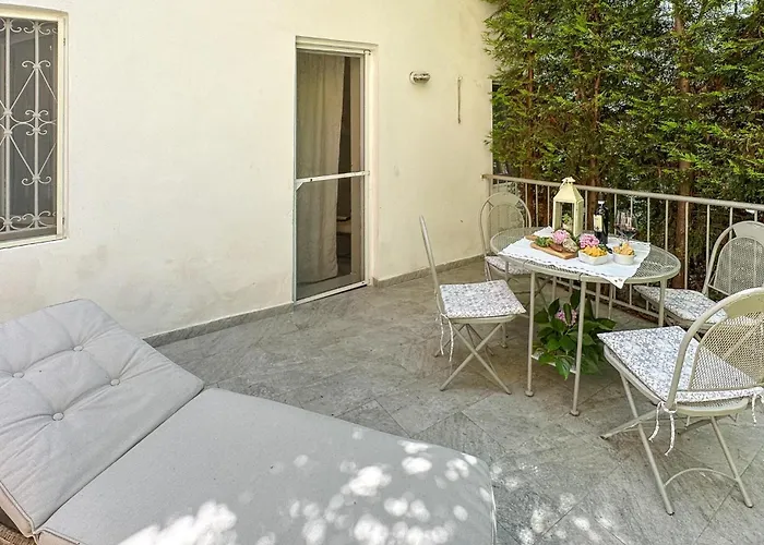 Amazing In Castagnole Monferrato